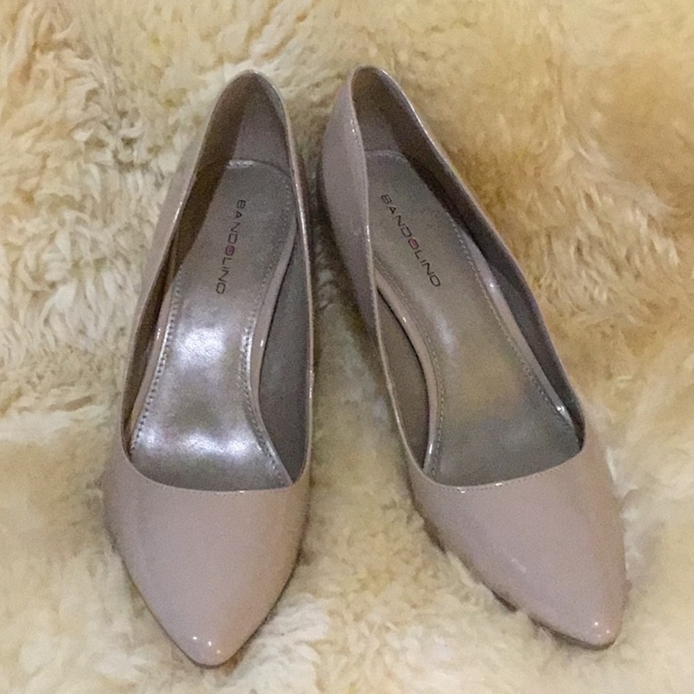 Shoes wear with any outfit for a chic look🦩